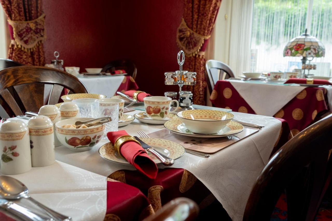 Barbican House 4*
