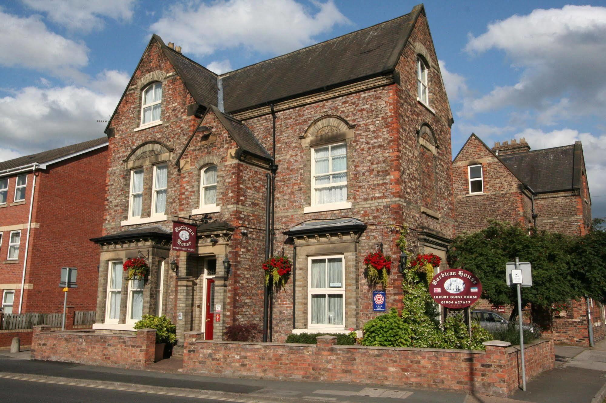 Guest house Barbican House York